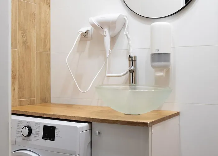 Апартаменты Wyjatkowy Z Prysznicem Posrodku Na Wyjatkowe Wieczory *